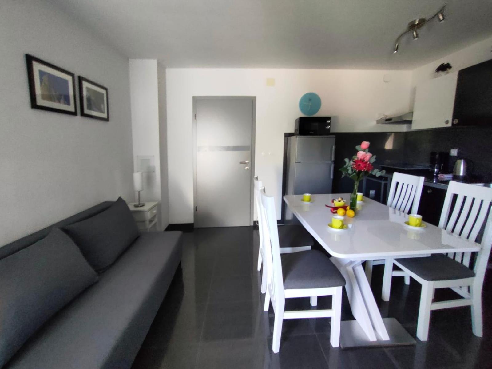 Rafael Apartments เมดูลิน ภายนอก รูปภาพ